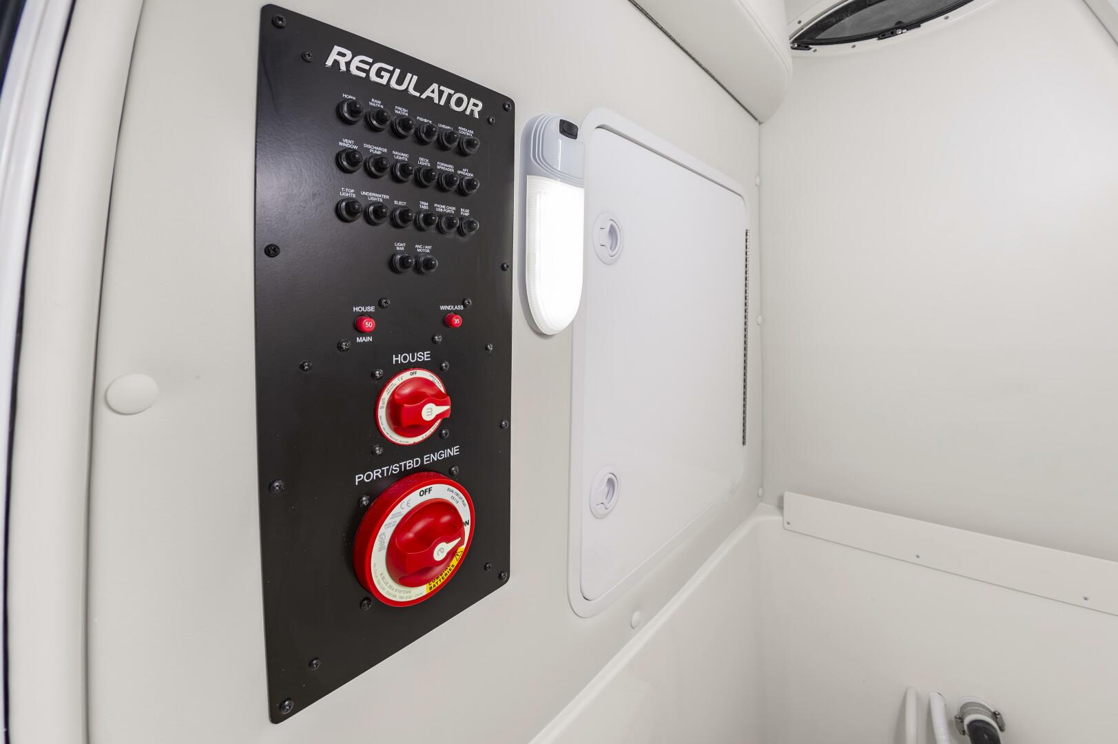 25RegulatorHull377_025