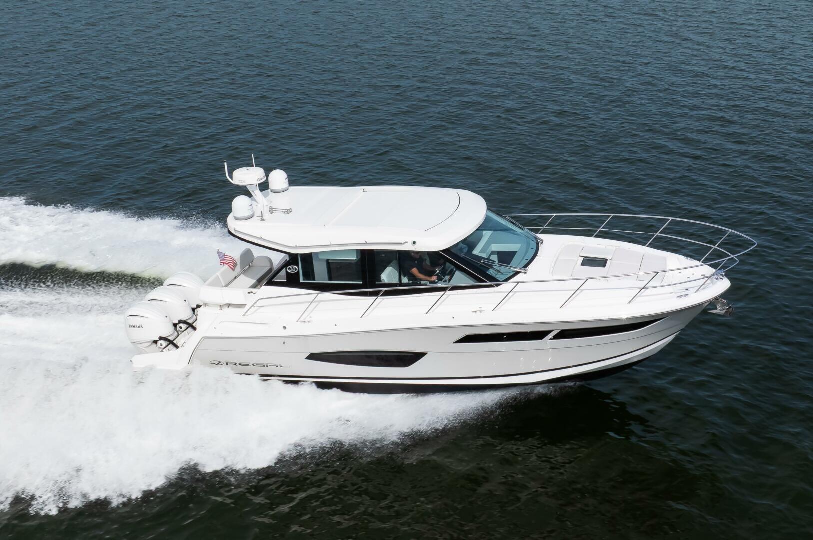 Regal XO 38 Lady G- Profile