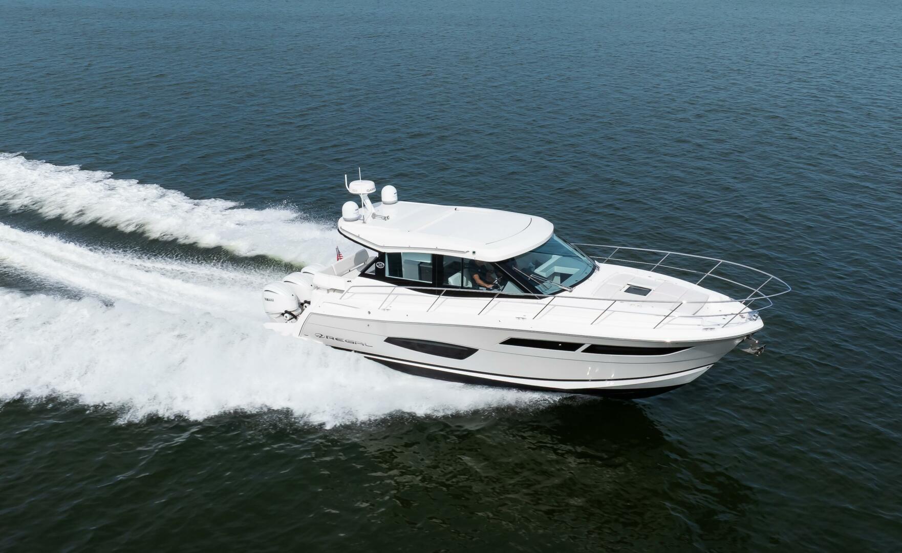 Regal XO 38 Lady G- Profile