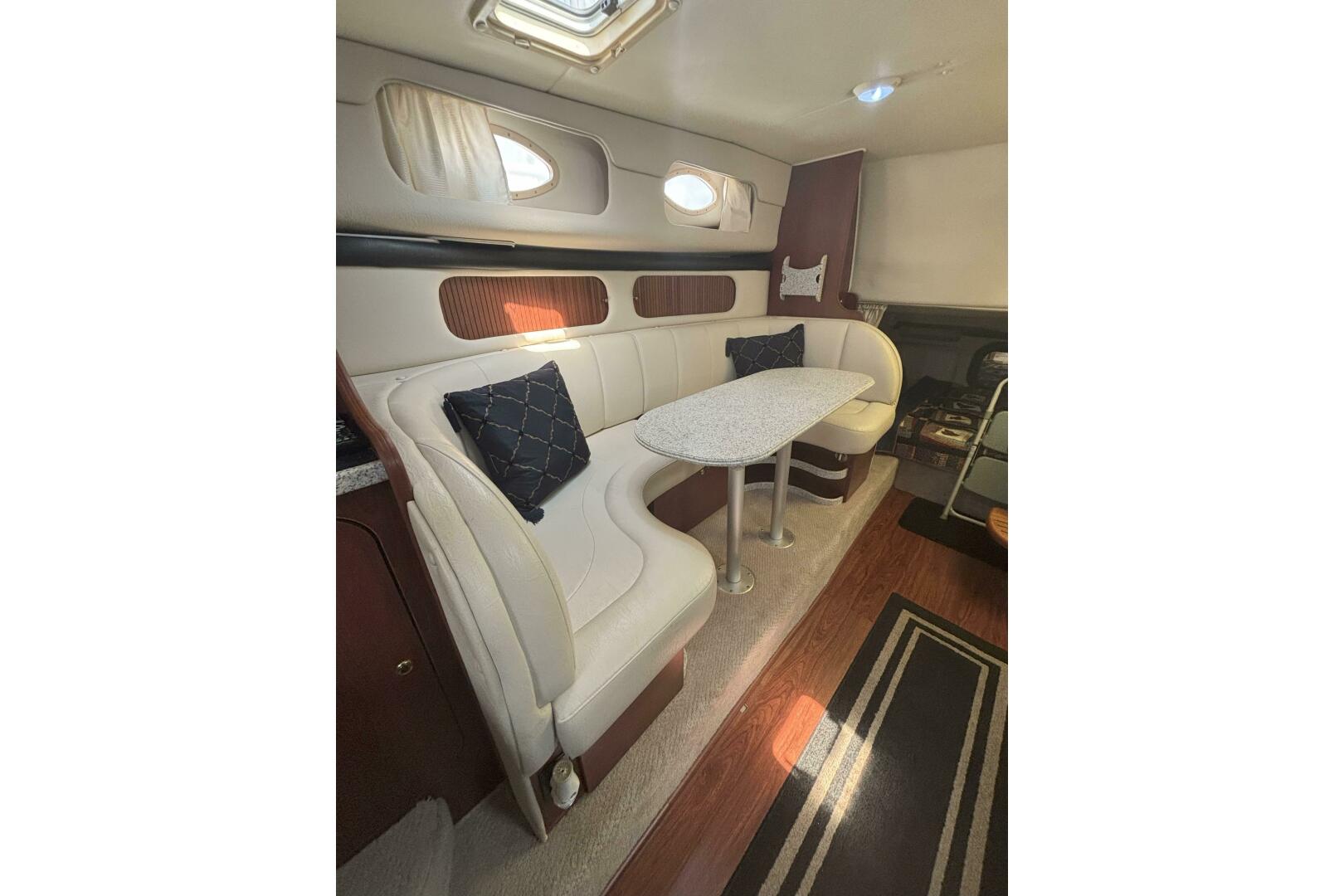 37ft Rinker Yacht For Sale
