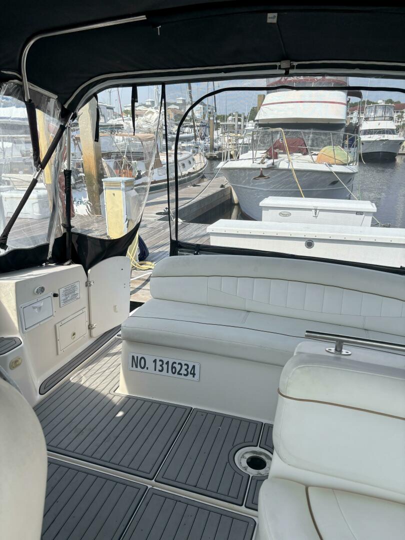 37ft Rinker Yacht For Sale