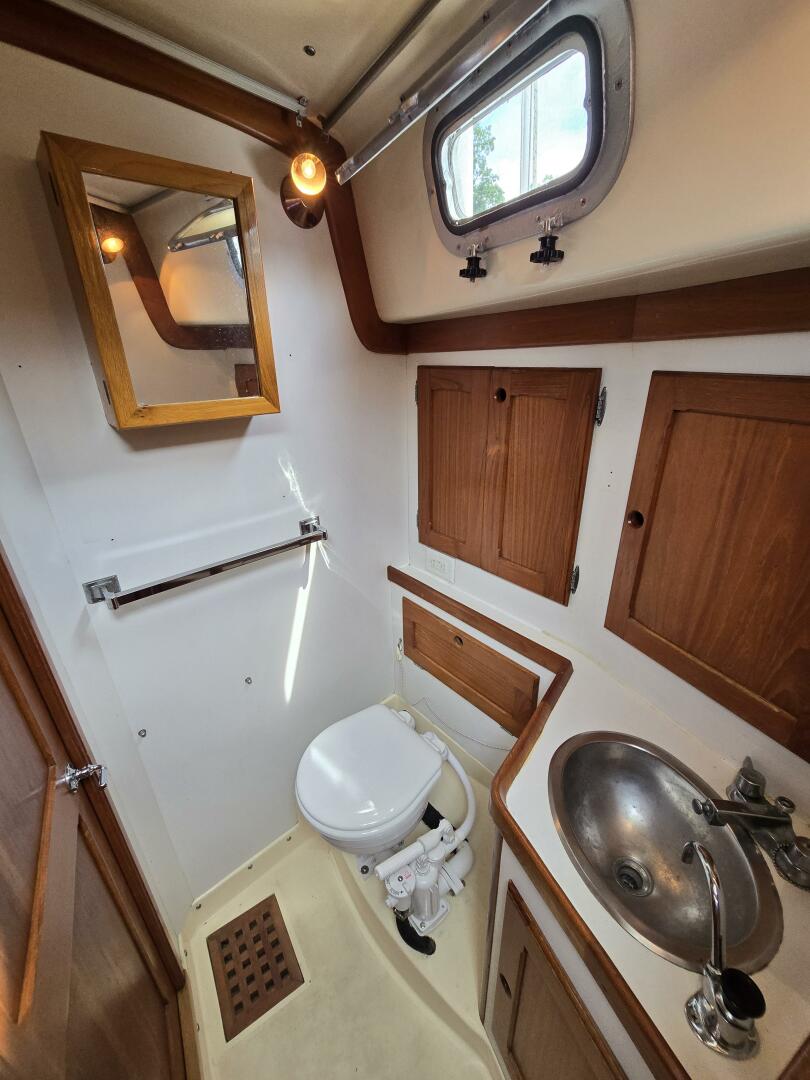 Groote Beer III 31ft Bristol Yacht For Sale