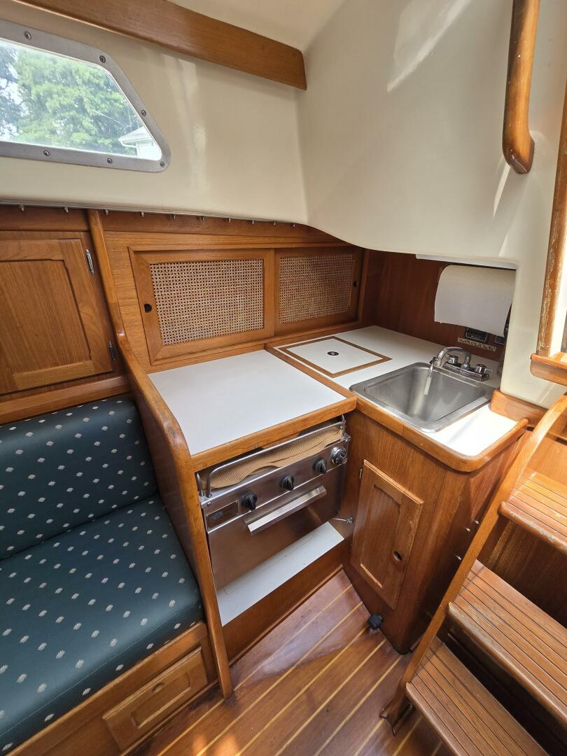Groote Beer III 31ft Bristol Yacht For Sale
