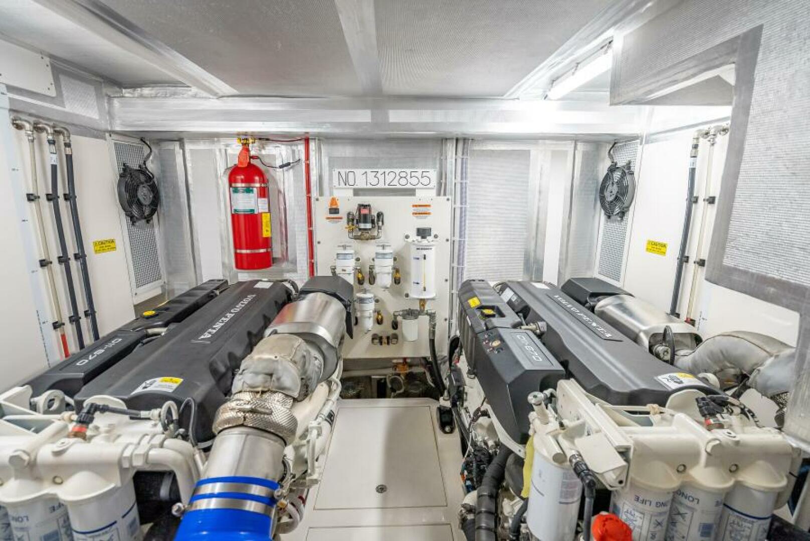 MAN CAVE 50ft Maritimo Yacht For Sale
