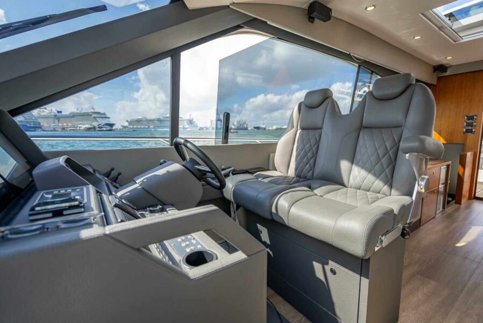 MAN CAVE 50ft Maritimo Yacht For Sale
