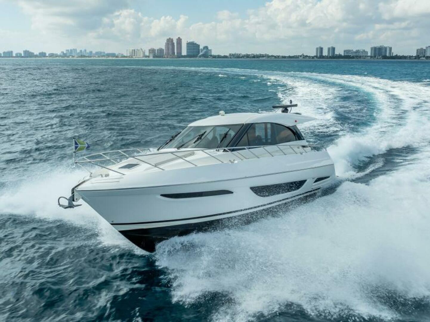 MAN CAVE 50ft Maritimo Yacht For Sale