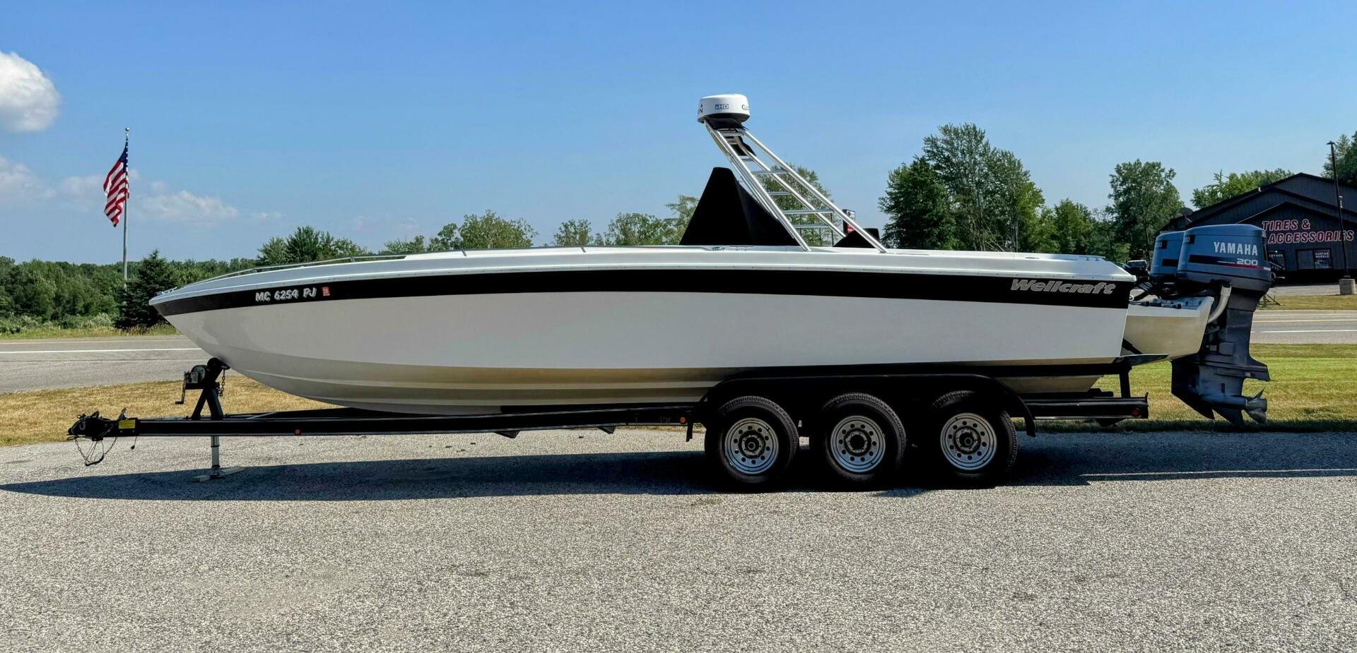 30ft Wellcraft Yacht For Sale