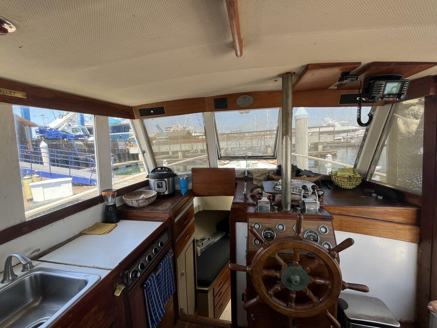 36ft Grand Banks Yacht For Sale