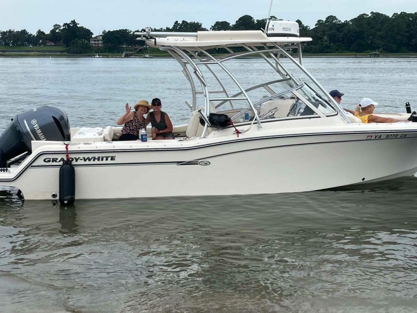 24ft Grady White Yacht For Sale