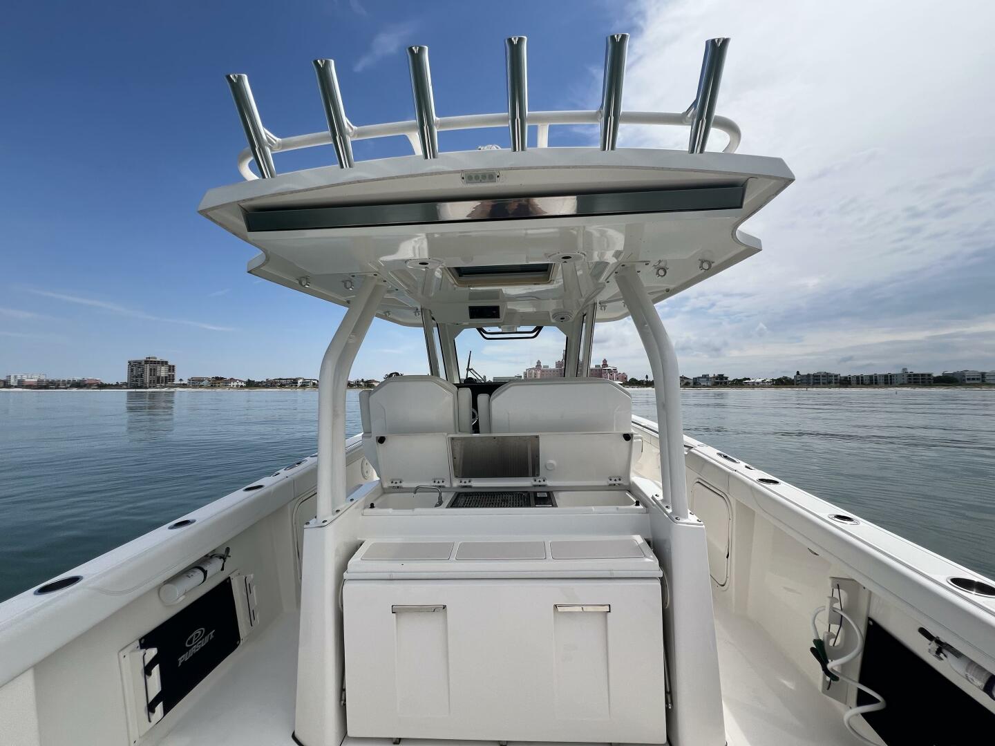 32ft Pursuit Yacht For Sale
