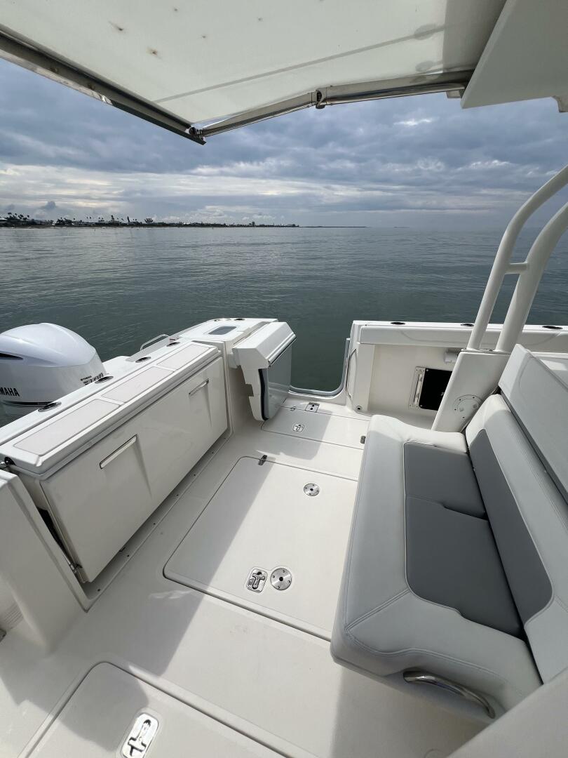 32ft Pursuit Yacht For Sale