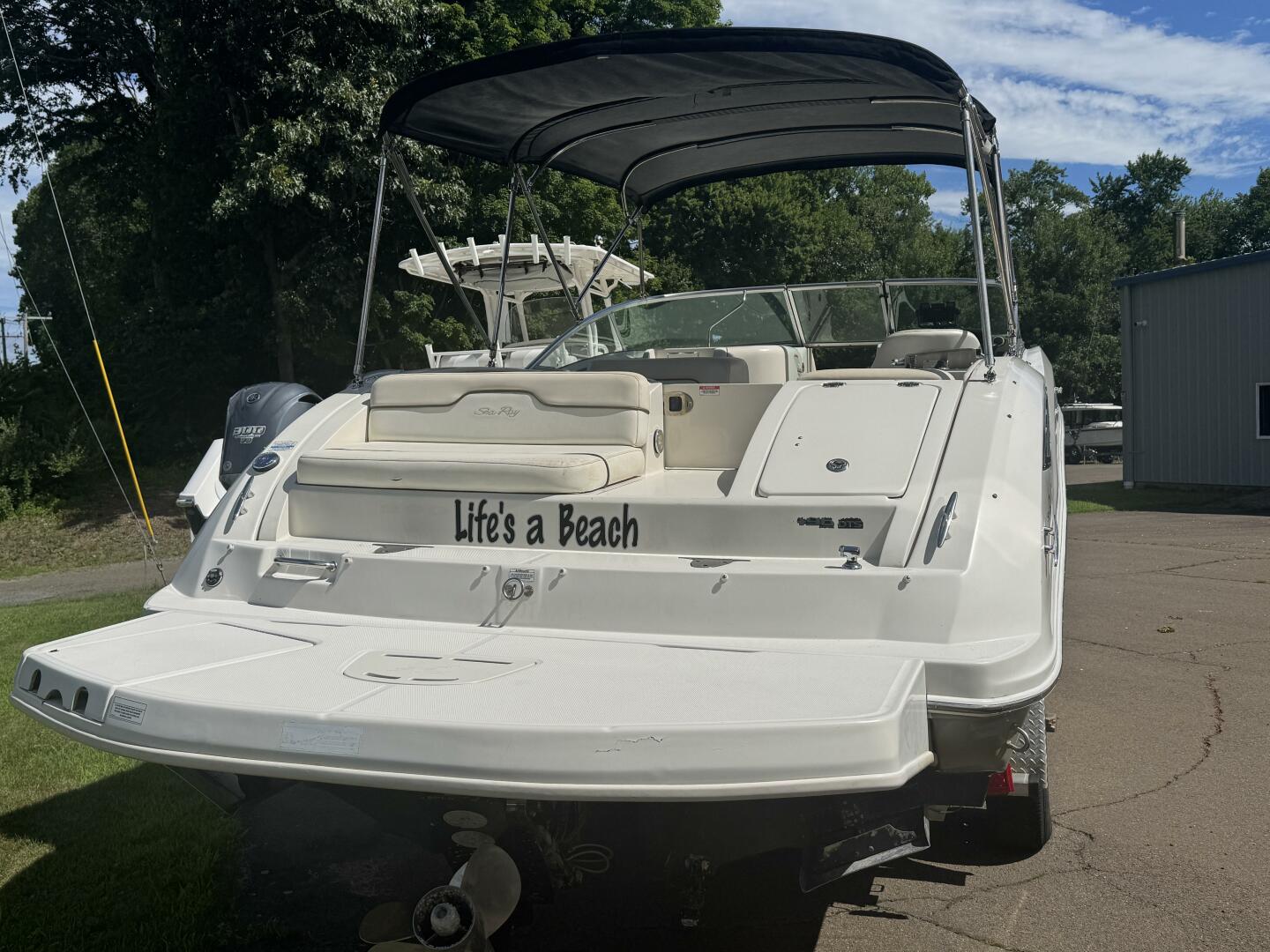 30ft Sea Ray Yacht For Sale