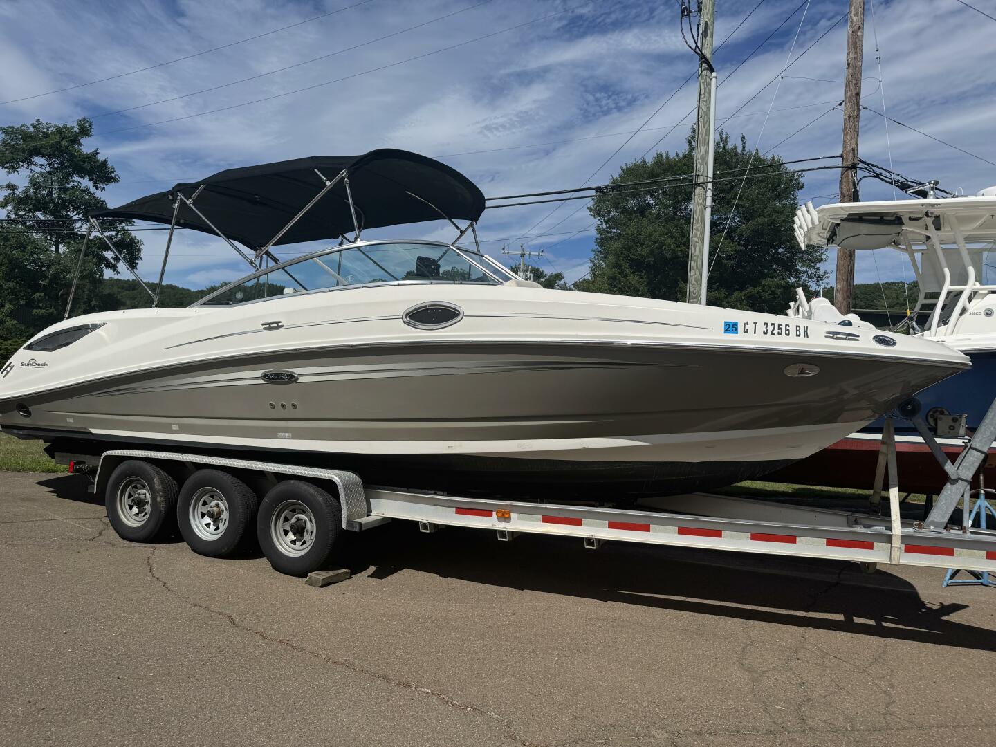 30ft Sea Ray Yacht For Sale