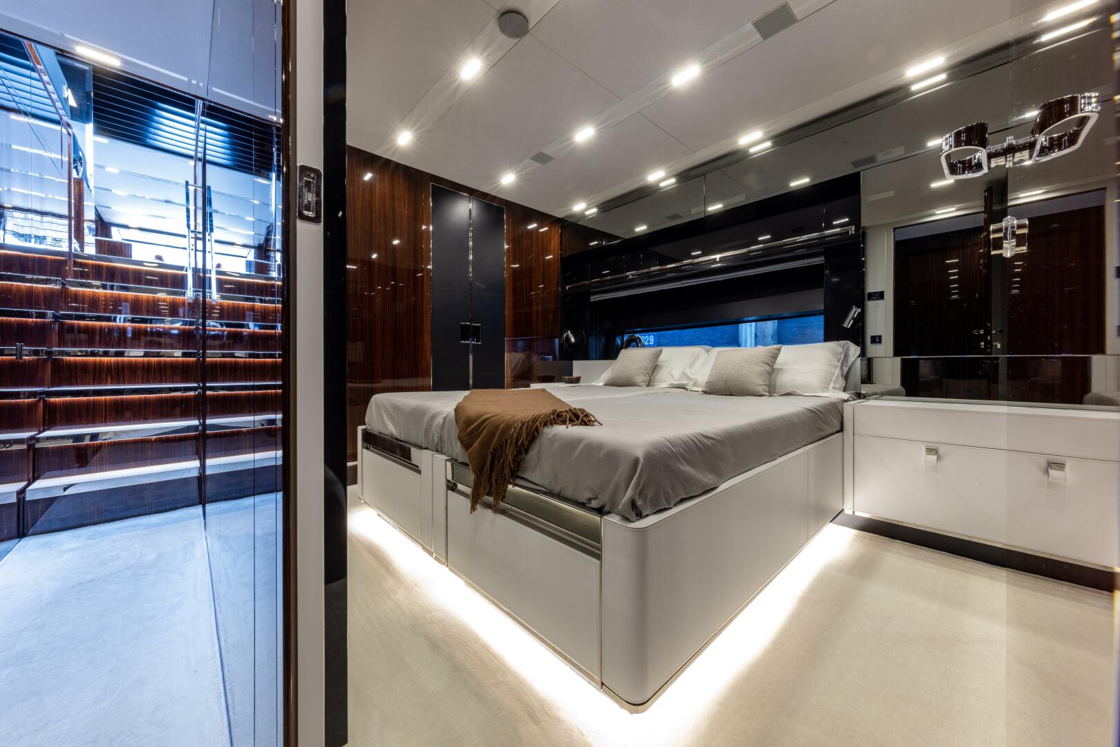 FERRETTI GROUP TRADE 88ft Riva Yacht For Sale