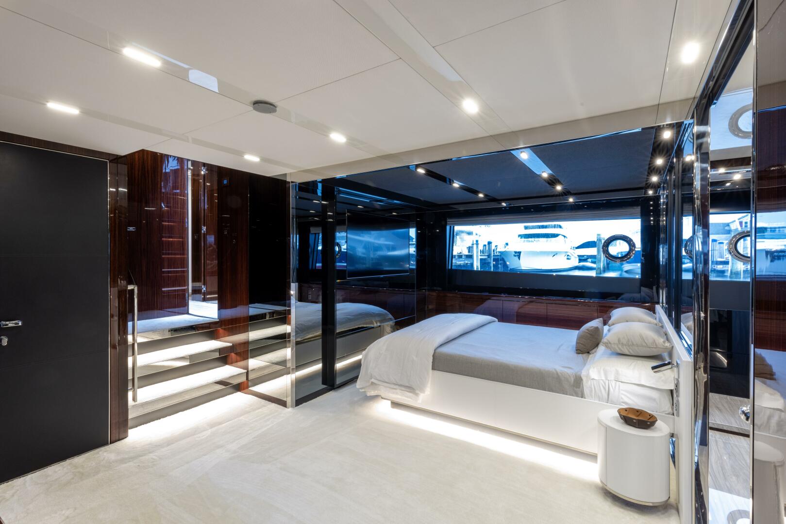 FERRETTI GROUP TRADE 88ft Riva Yacht For Sale