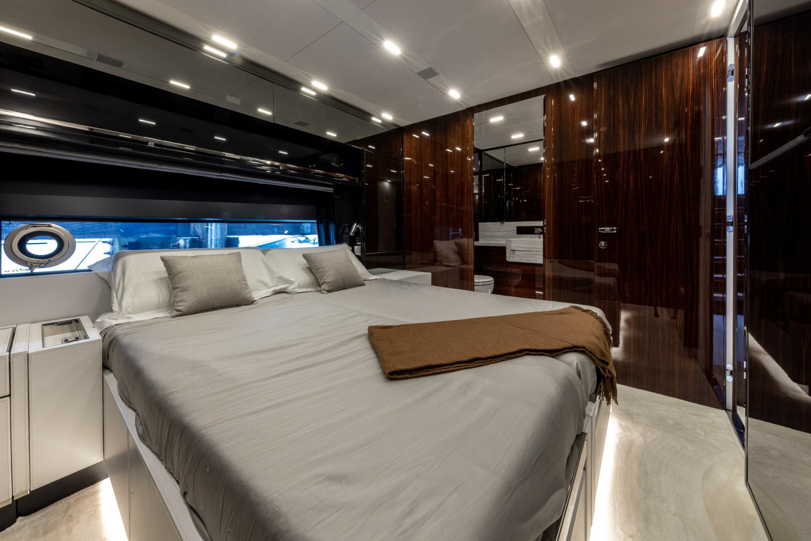 FERRETTI GROUP TRADE 88ft Riva Yacht For Sale