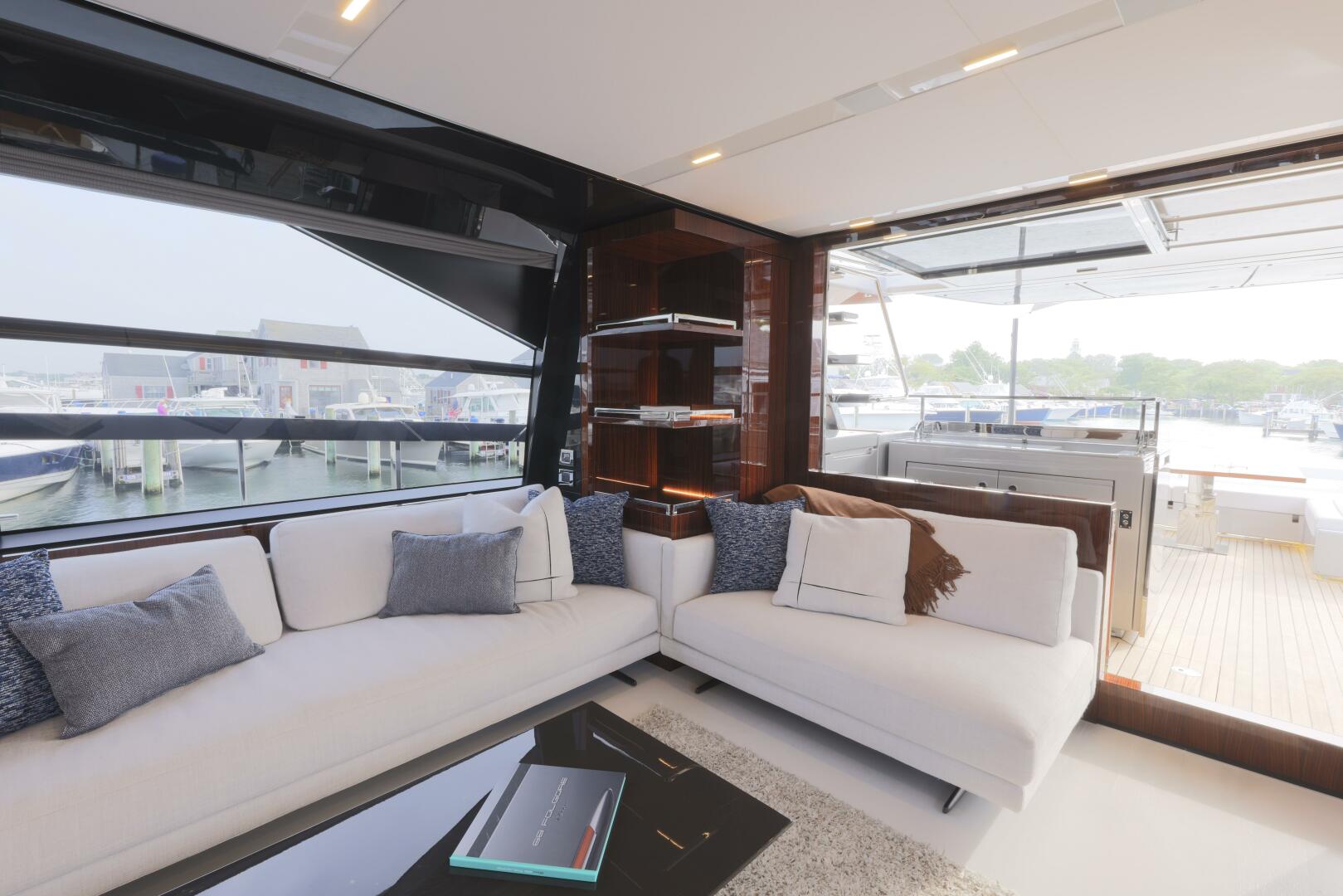 FERRETTI GROUP TRADE 88ft Riva Yacht For Sale