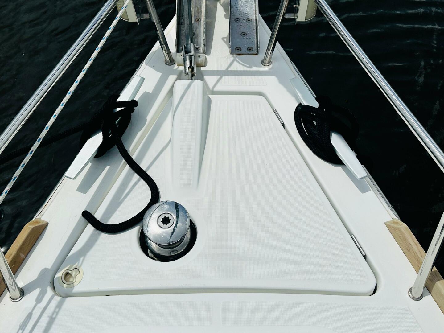 Bow of 2015 Beneteau Oceanis 45 sailboat with winch and rope