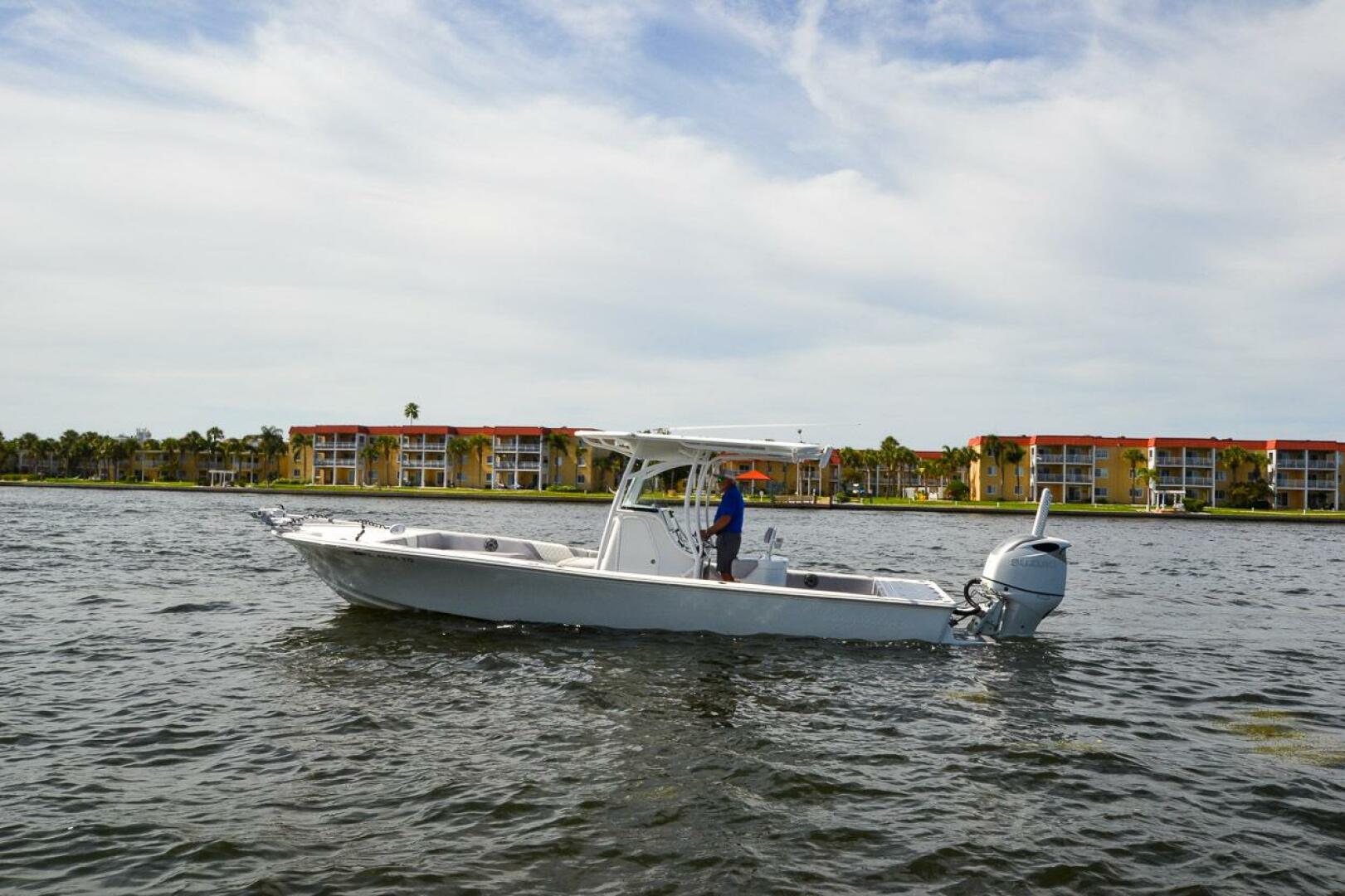 28ft Canyon Bay Yacht For Sale