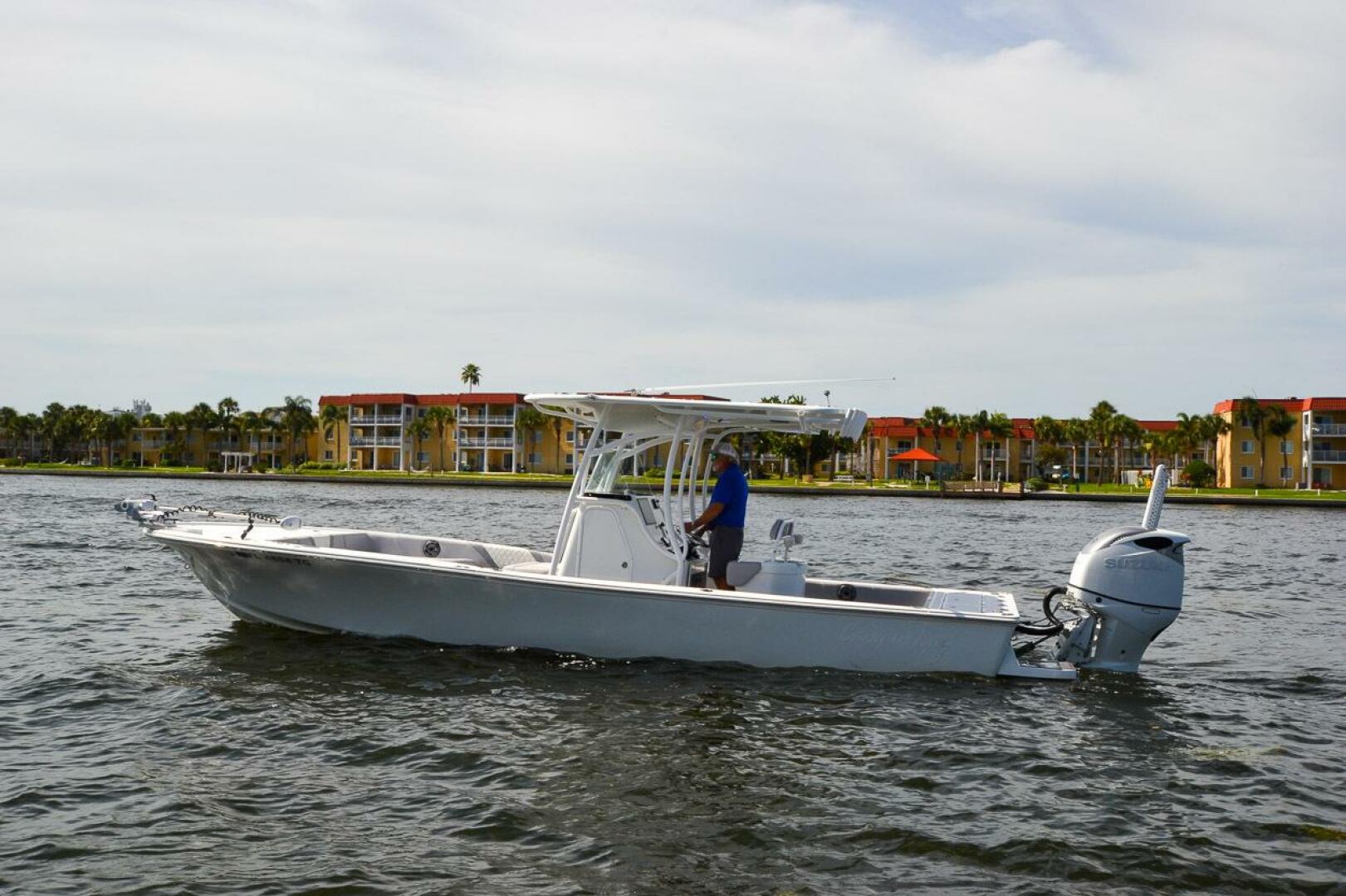 28ft Canyon Bay Yacht For Sale