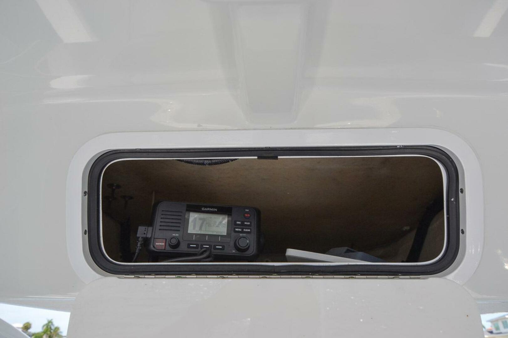 28ft Canyon Bay Yacht For Sale