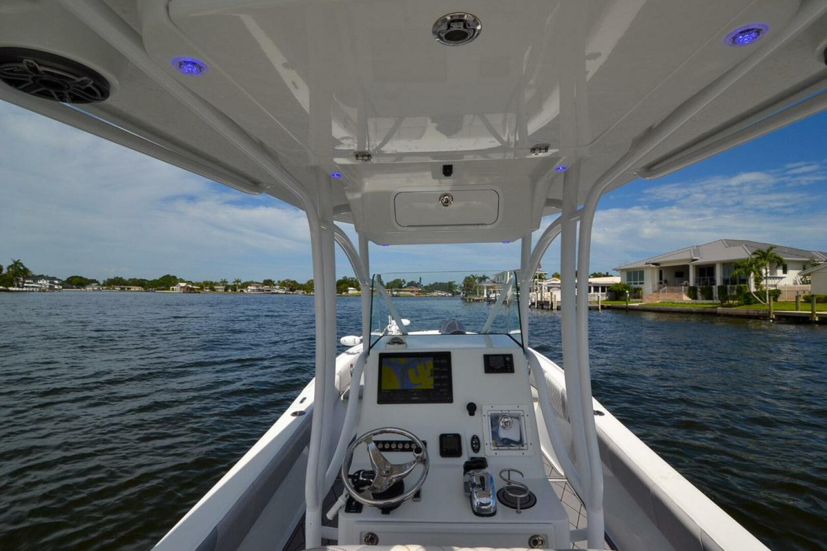 28ft Canyon Bay Yacht For Sale