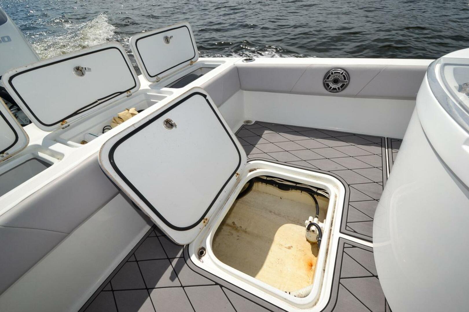 28ft Canyon Bay Yacht For Sale