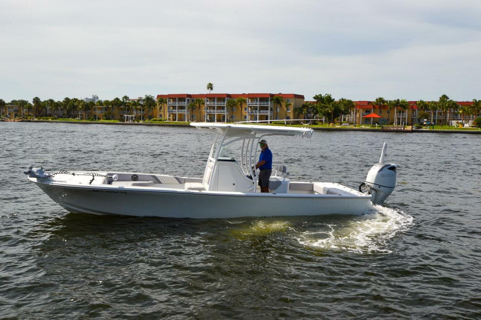 28ft Canyon Bay Yacht For Sale