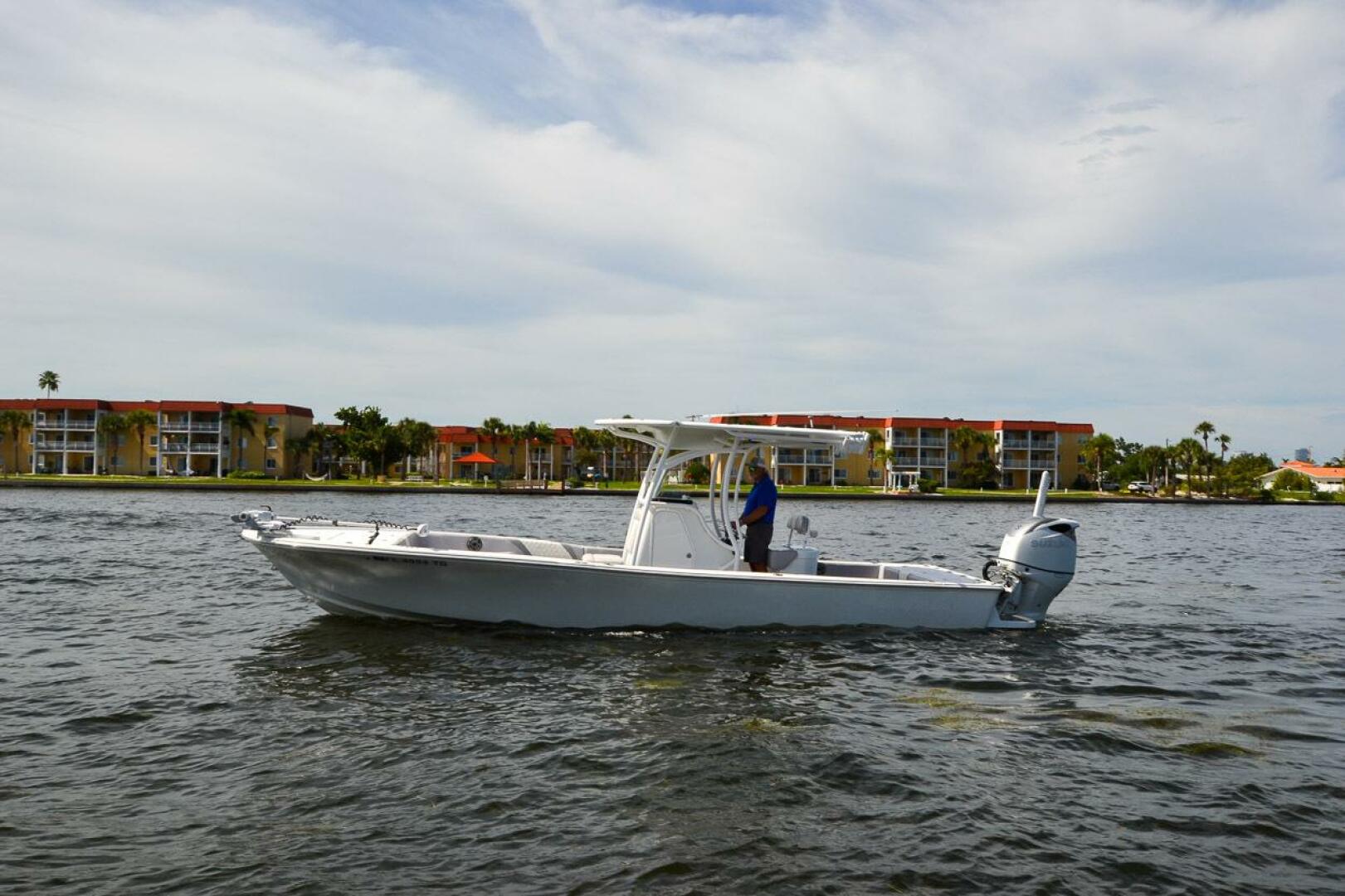 28ft Canyon Bay Yacht For Sale