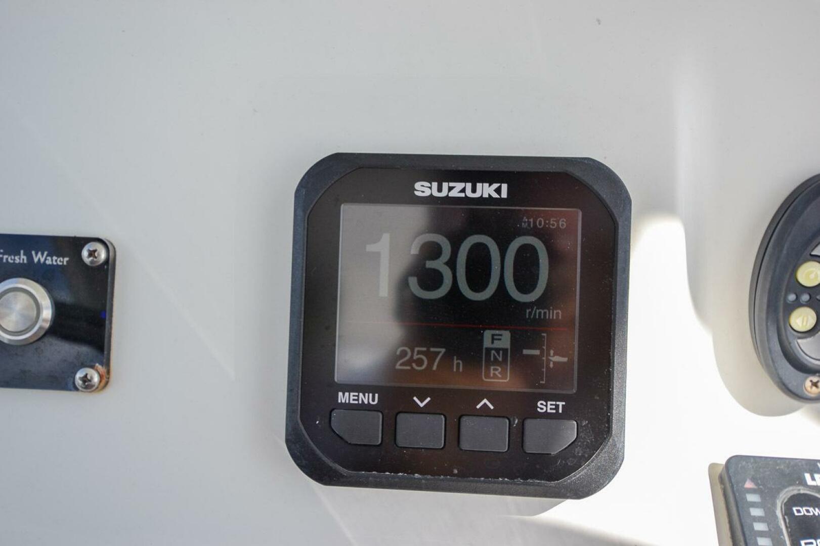 28ft Canyon Bay Yacht For Sale