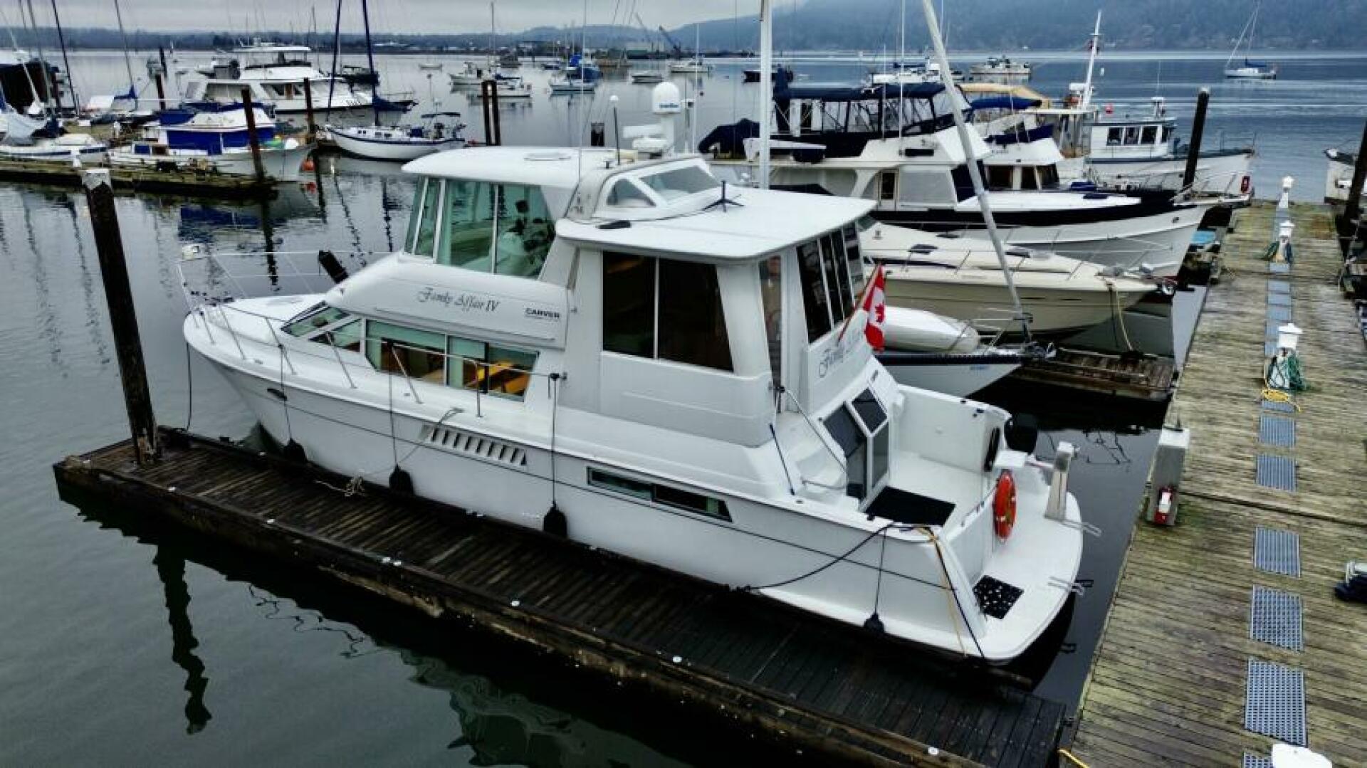 Family Affair IV 50ft Carver Yacht For Sale