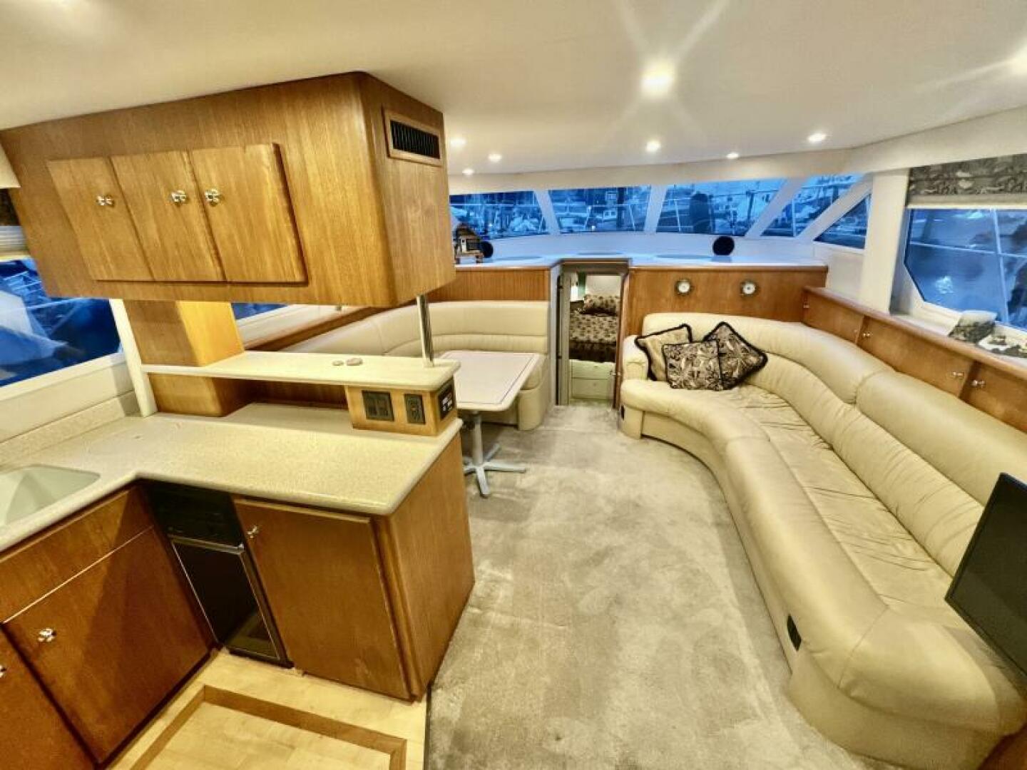 Family Affair IV 50ft Carver Yacht For Sale