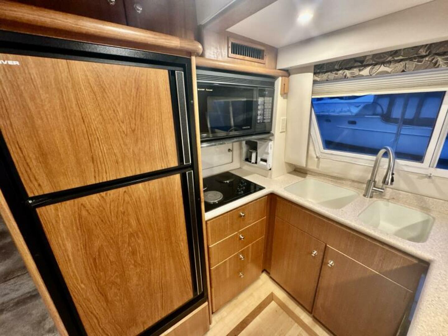 Family Affair IV 50ft Carver Yacht For Sale