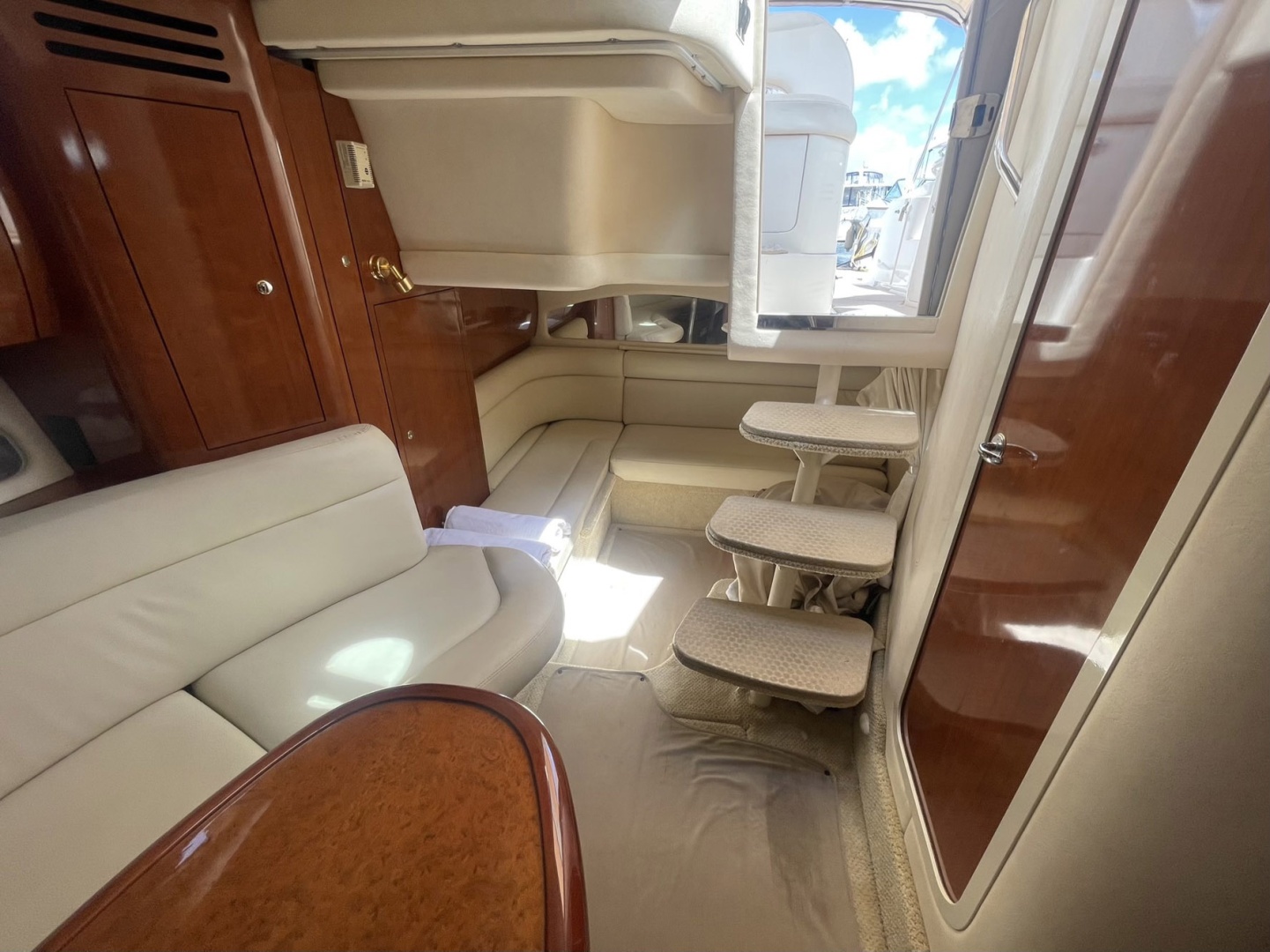 Liquidated 36ft Sea Ray Yacht For Sale