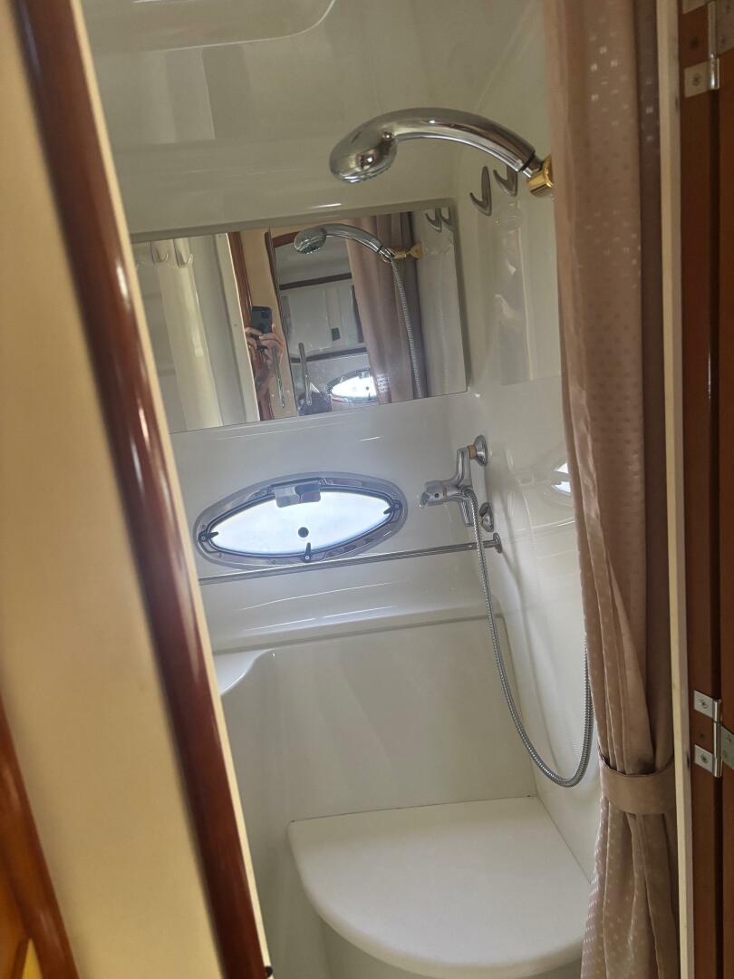 44ft Carver Yacht For Sale