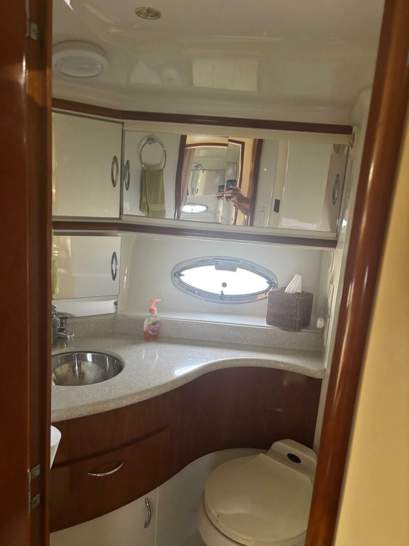 44ft Carver Yacht For Sale