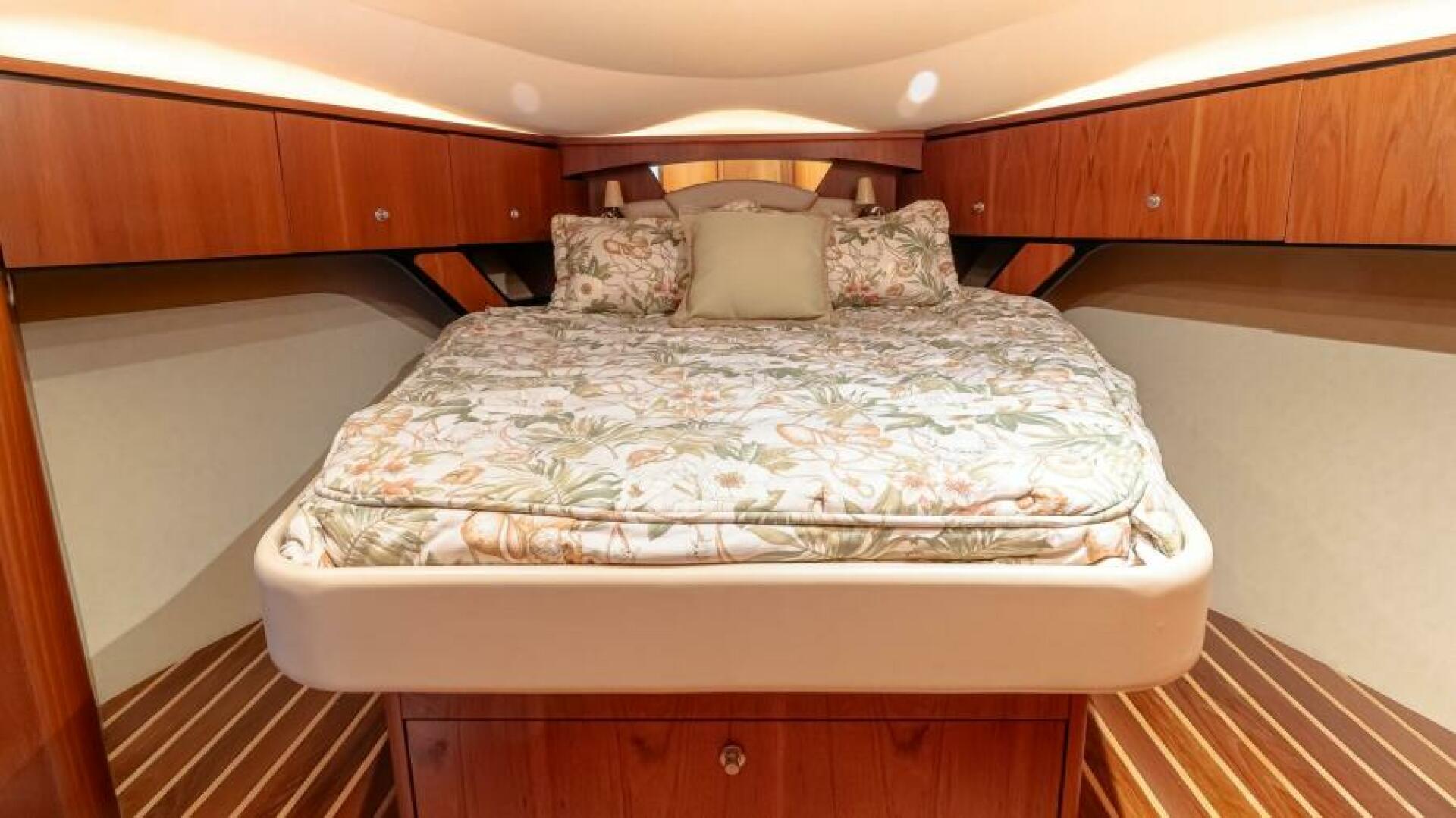 43ft Tiara Yachts Yacht For Sale