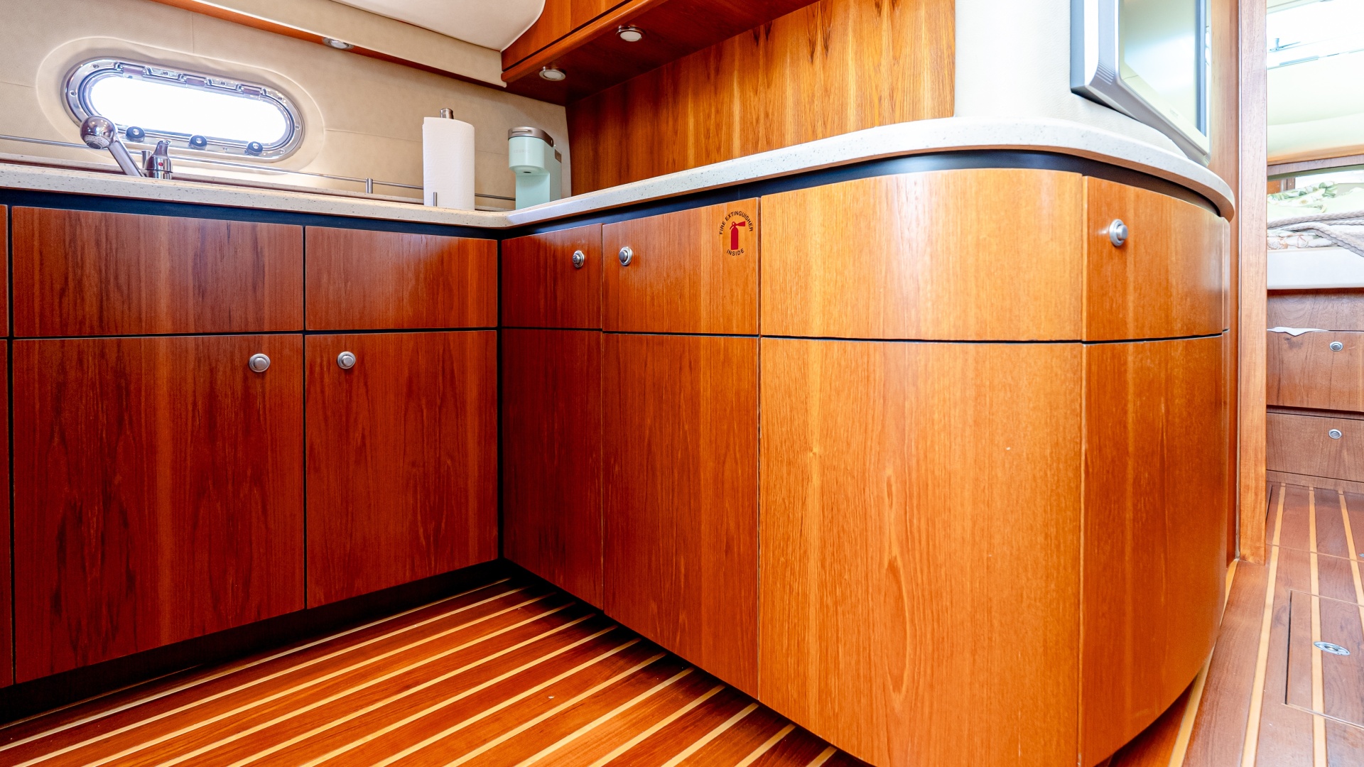 2007 Tiara Yachts 4300 Sovran