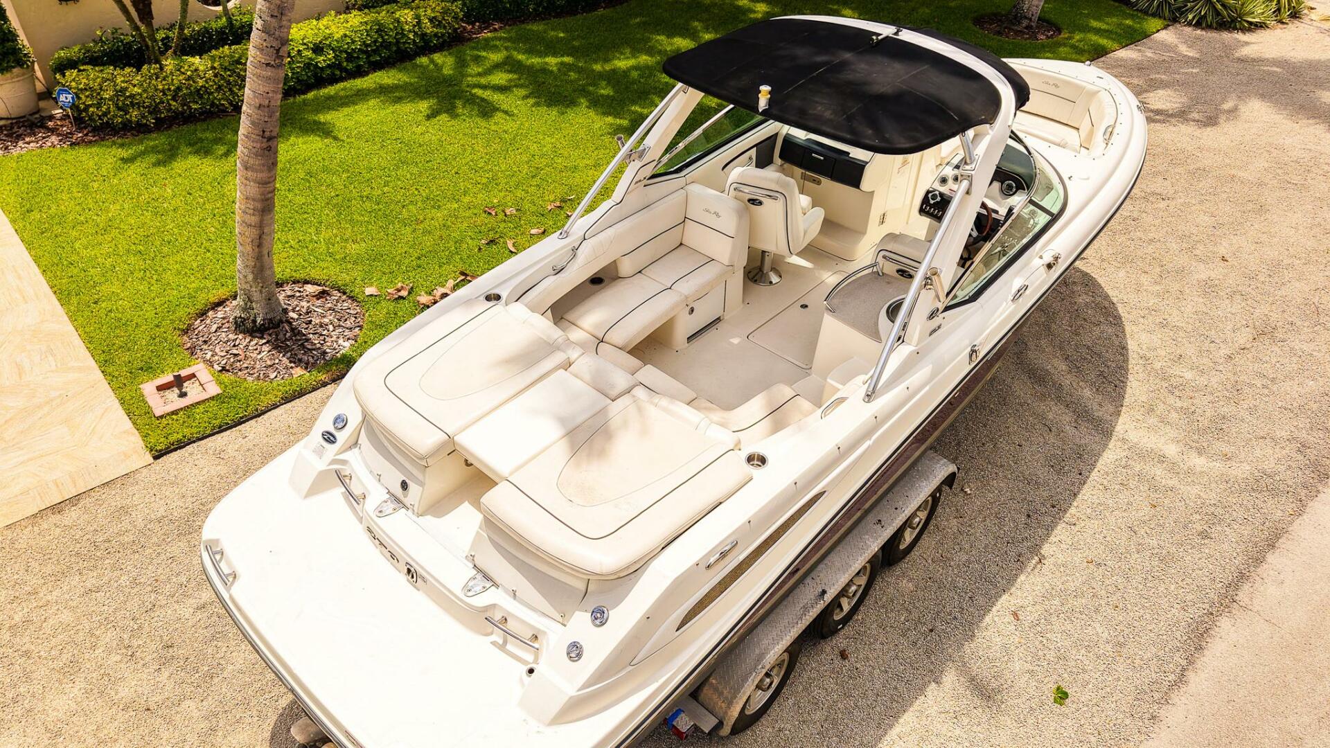 27ft Sea Ray Yacht For Sale