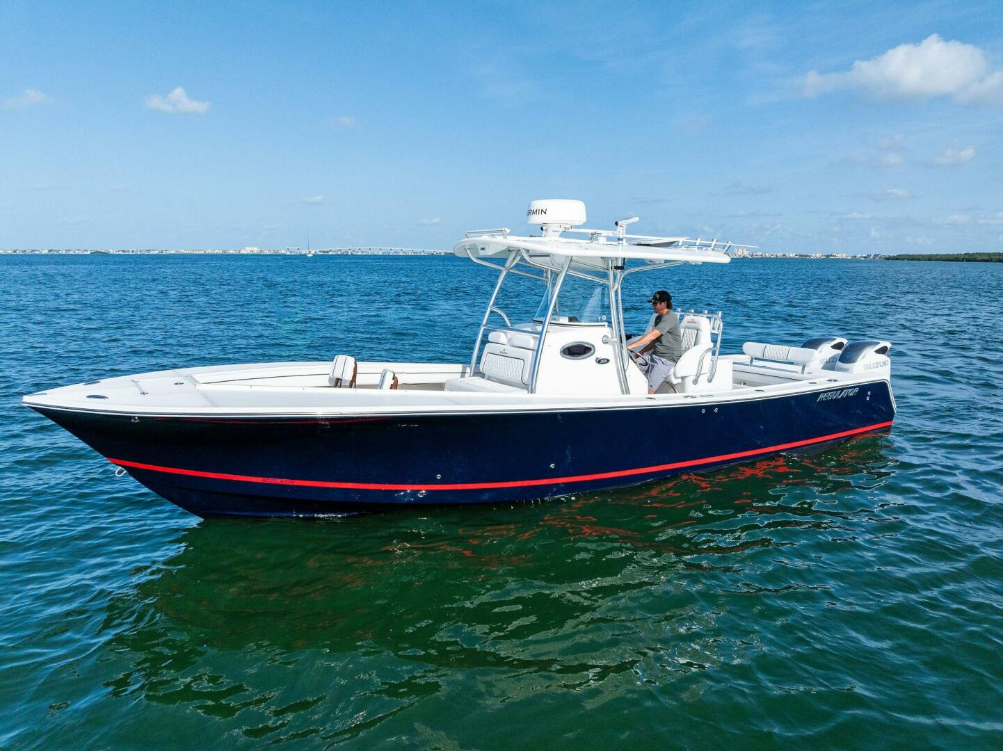 2012 Regulator 32