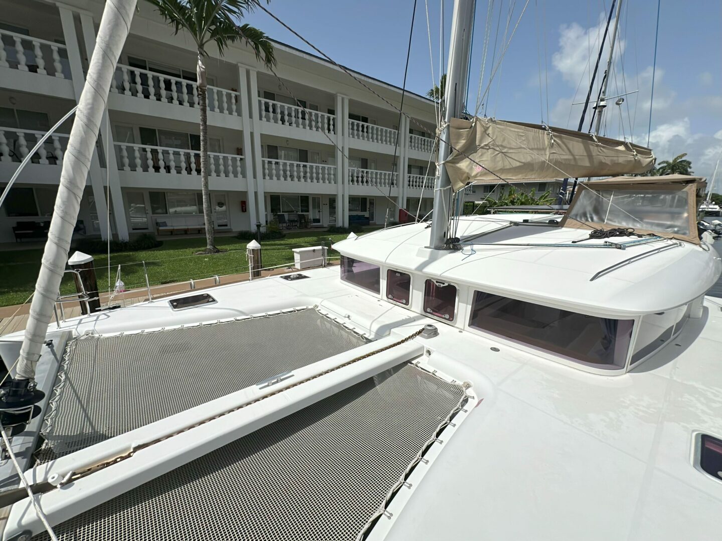 2012-lagoon-400-sail-9878984-20250721095451353-1.jpg