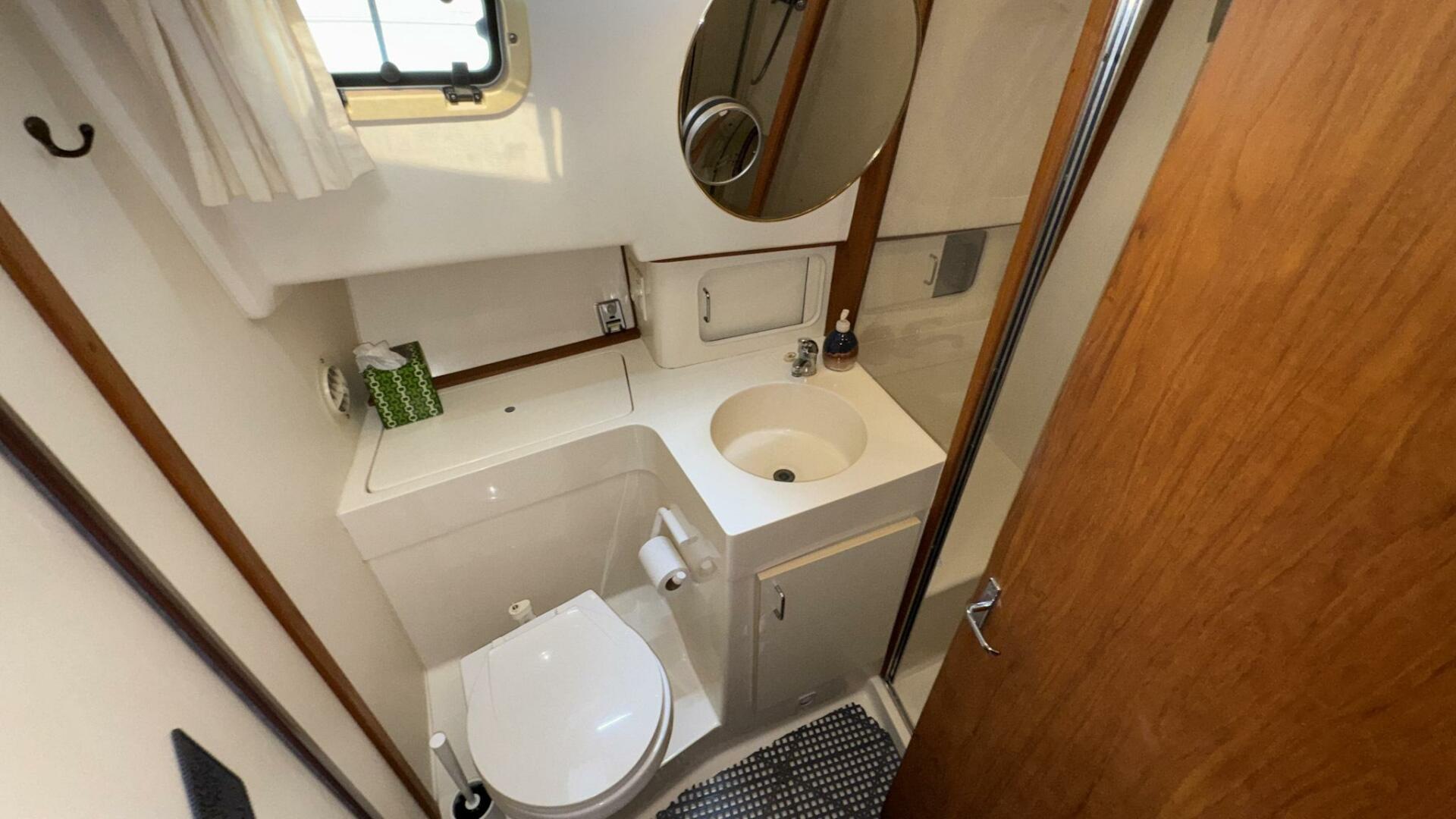 NoMo 39ft Mainship Yacht For Sale