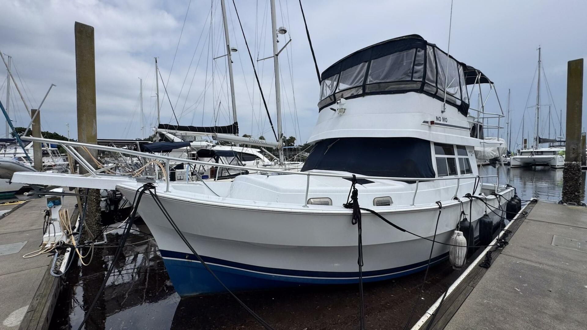 NoMo 39ft Mainship Yacht For Sale