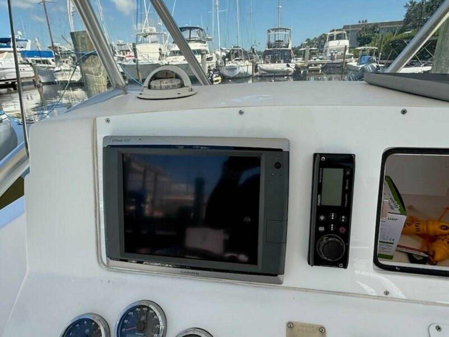 2007 Pro-Line 29 Super Sport Navigation