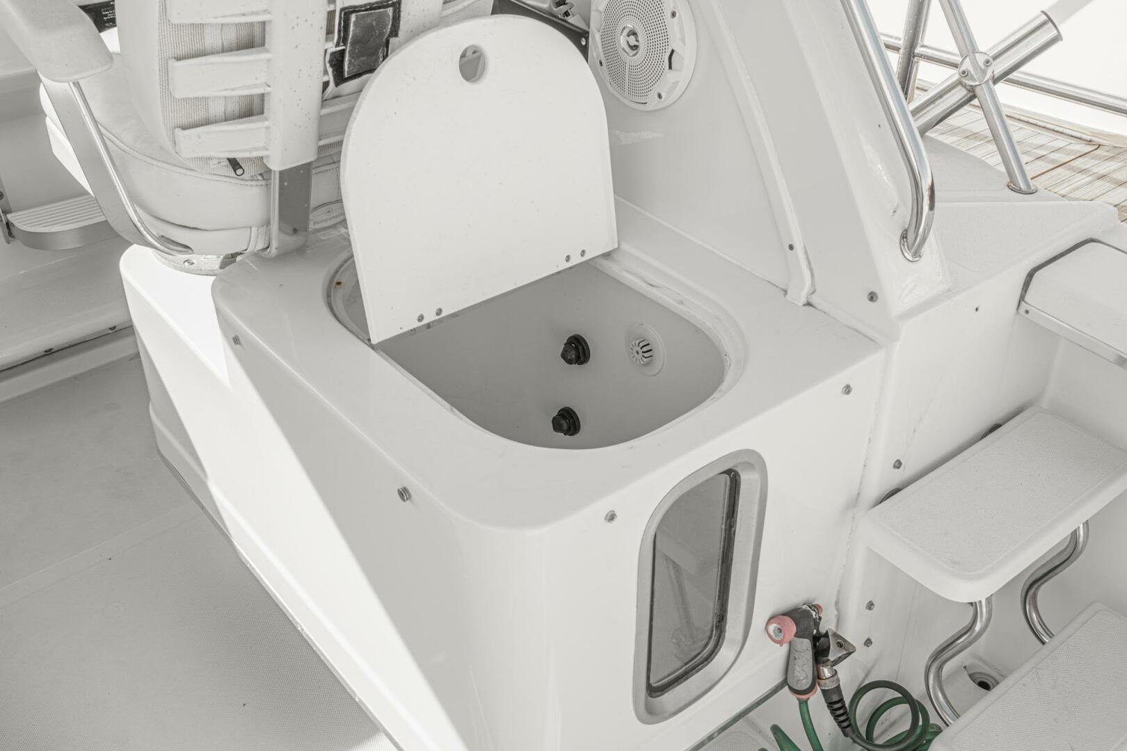 THIS CAT S FISHING 26ft Glacier Bay Yacht For Sale