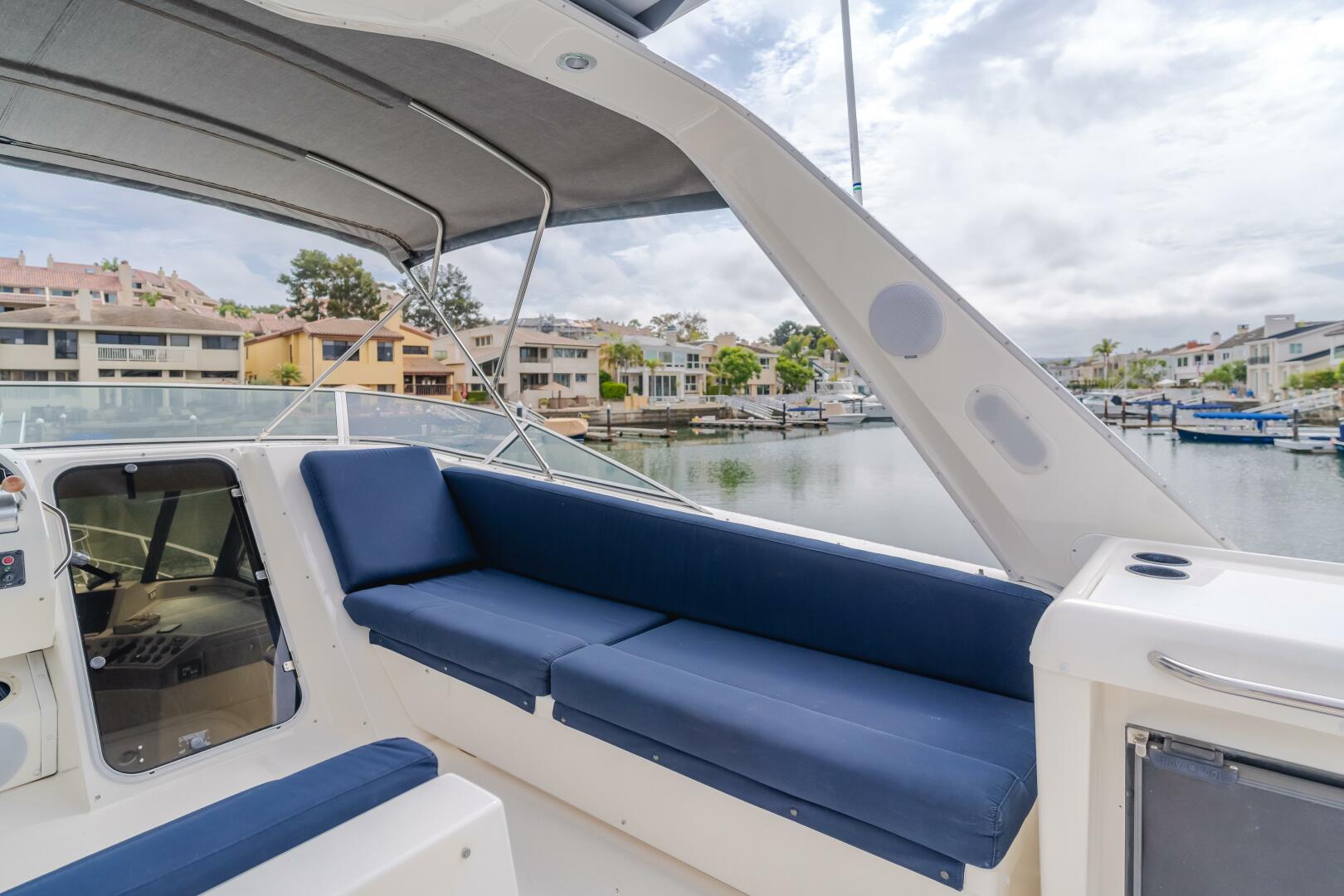 COFFEY TO COCKTAILS II 47ft Bayliner Yacht For Sale