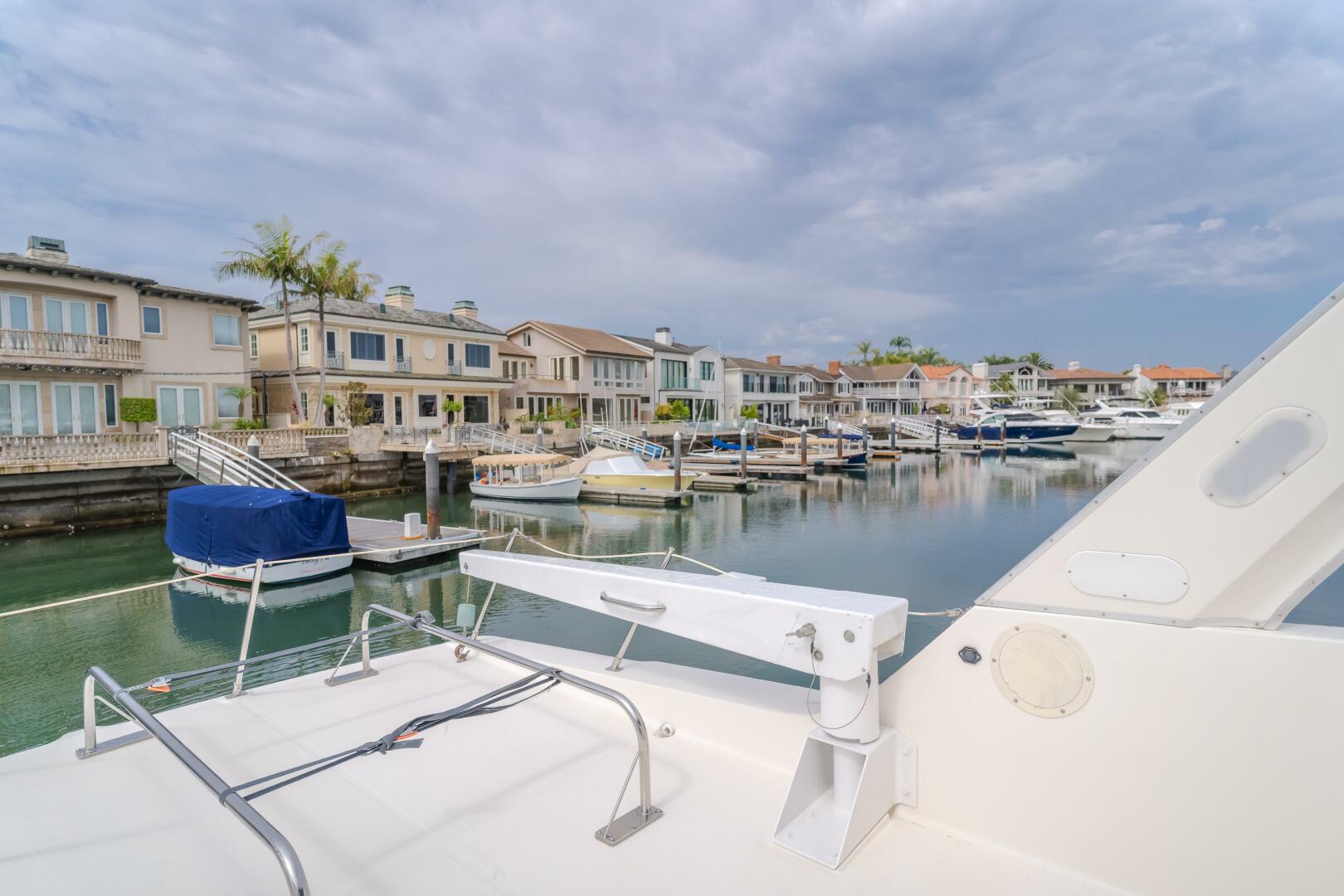 COFFEY TO COCKTAILS II 47ft Bayliner Yacht For Sale