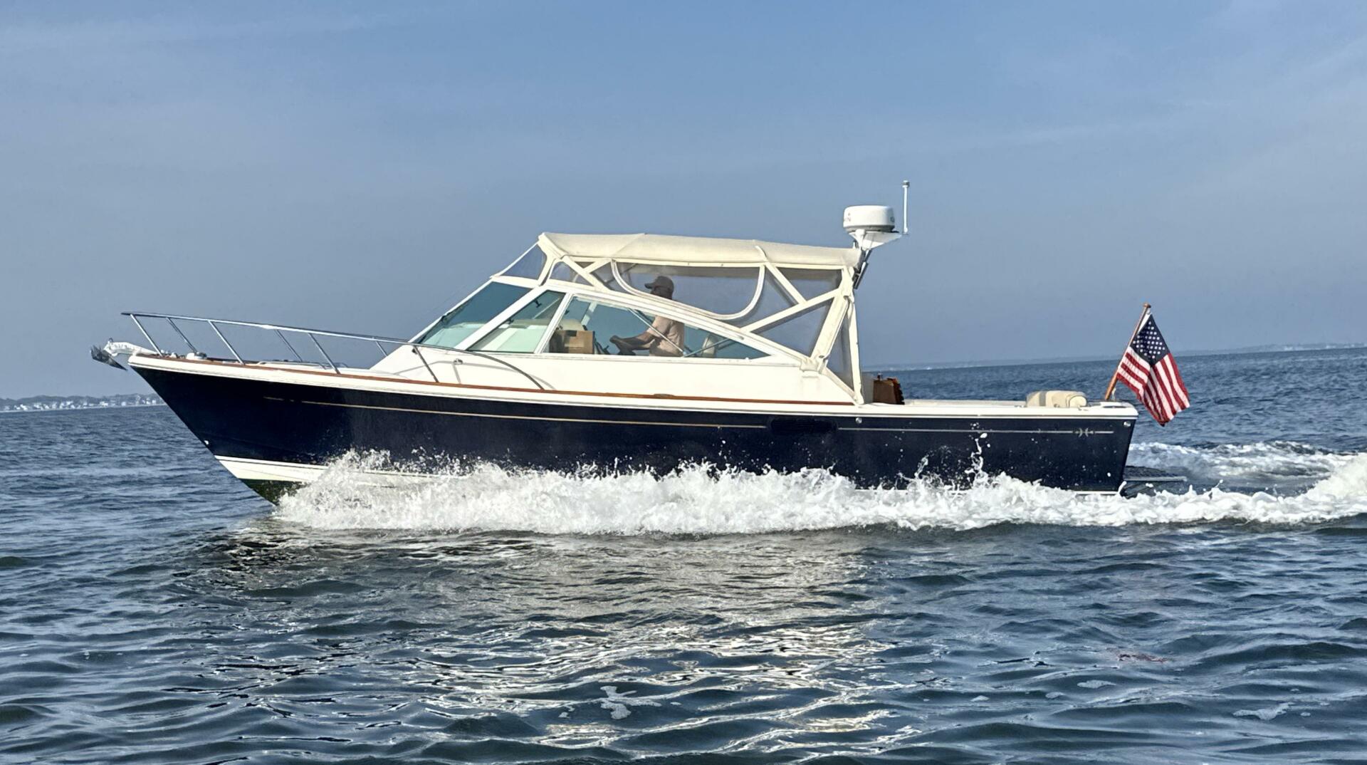 Summer Salt  29ft Hunt Yachts Yacht For Sale