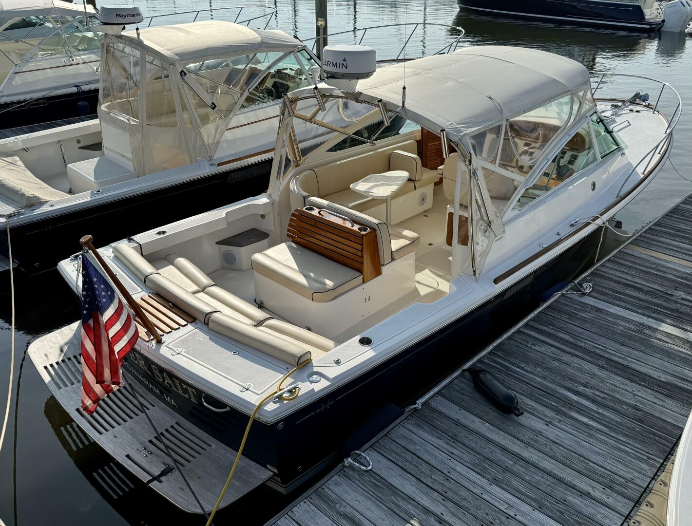 Summer Salt  29ft Hunt Yachts Yacht For Sale