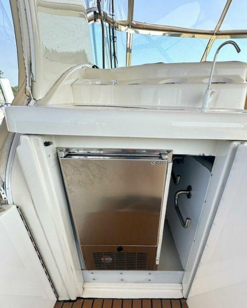 44ft Cruisers Yachts Yacht For Sale